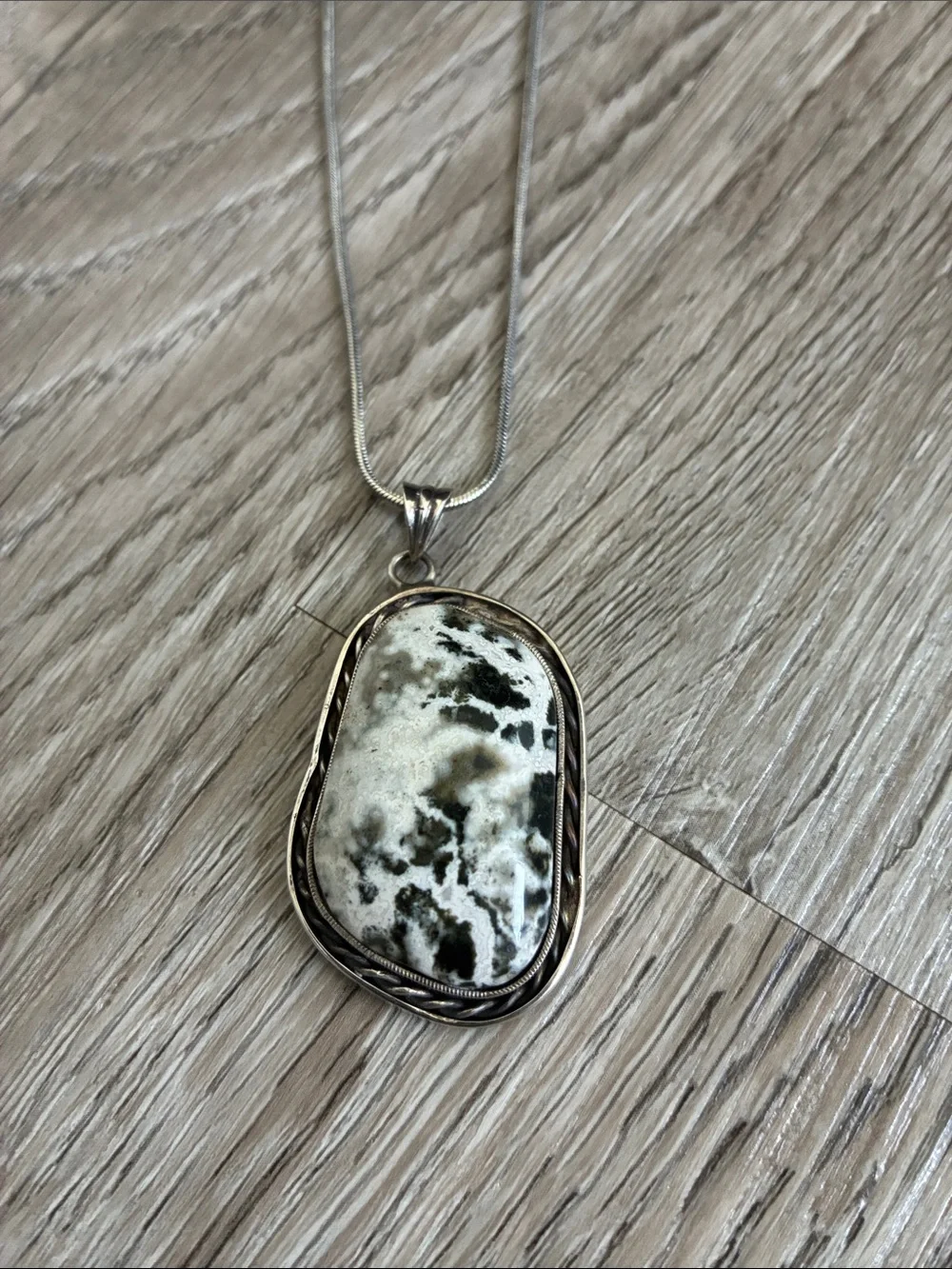 Vintage Sterling Silver White Buffalo Turquoise Artisan Pendant Necklace